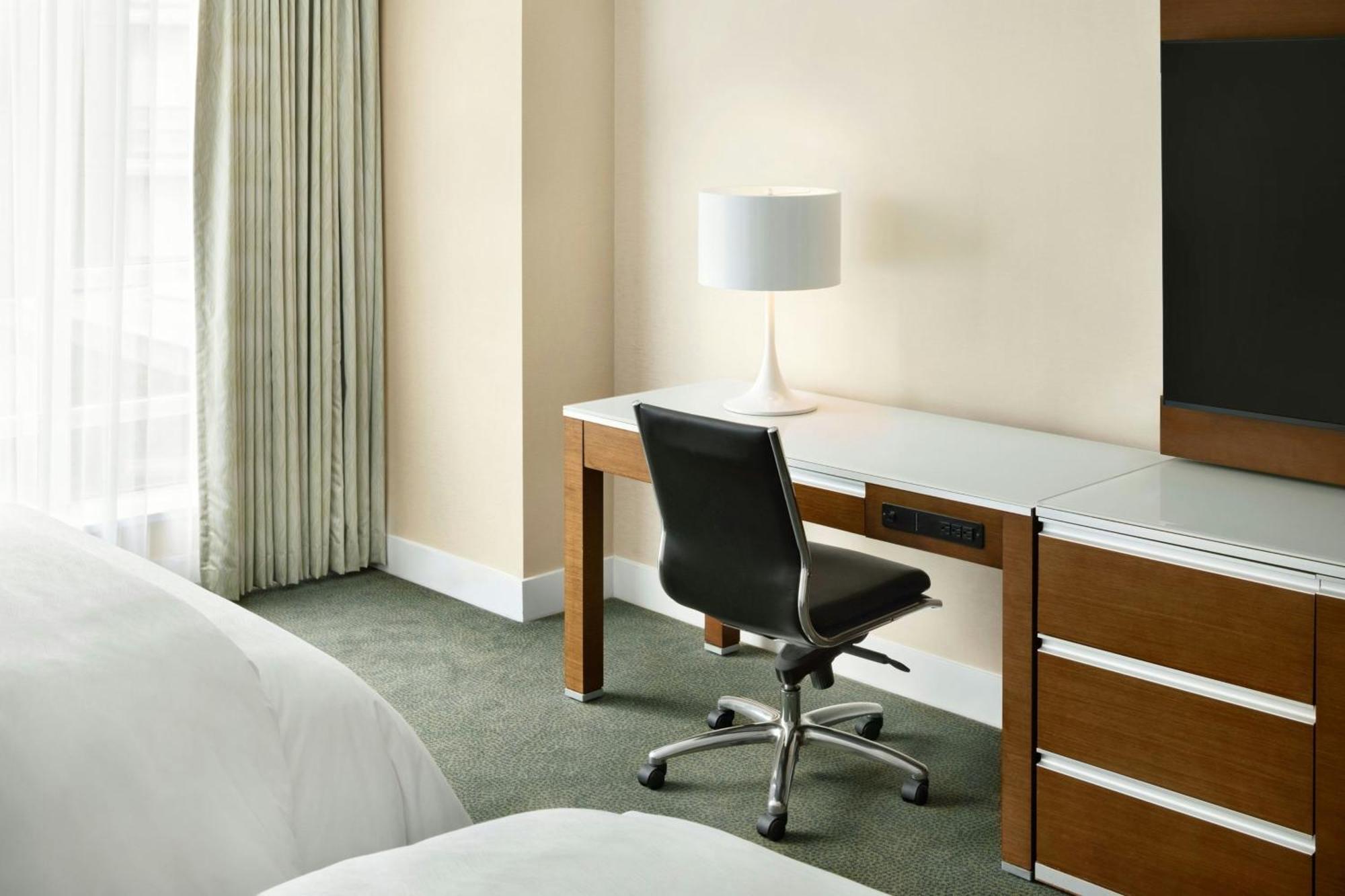 เดอะ เวสทิน วอลล์ เซ็นเตอร์ แวนคูเวอร์แอร์พอร์ต Hotel ริชมอนด์ ภายนอก รูปภาพ