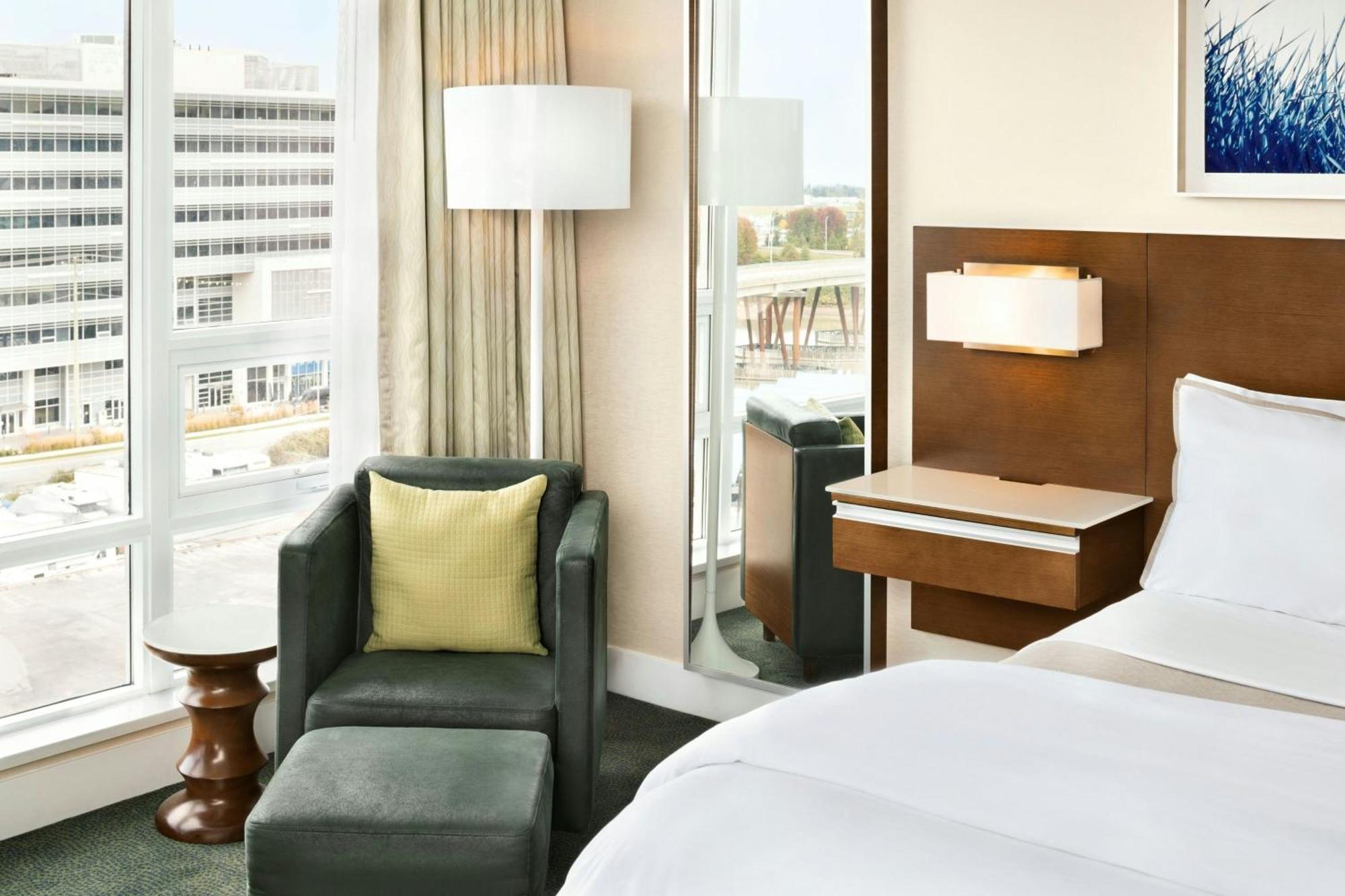 เดอะ เวสทิน วอลล์ เซ็นเตอร์ แวนคูเวอร์แอร์พอร์ต Hotel ริชมอนด์ ภายนอก รูปภาพ